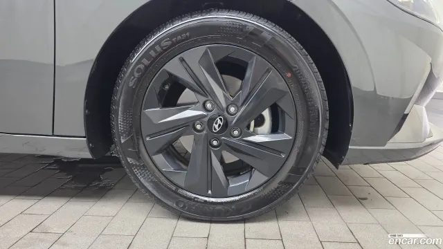 Hyundai Elantra (Avante)