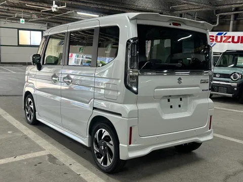 Suzuki Spacia Custom