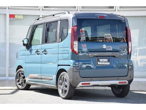 Suzuki Spacia Gear