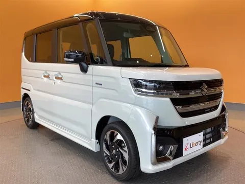 Suzuki Spacia Custom