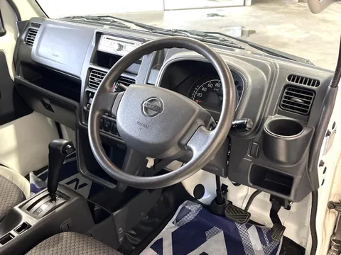 Nissan Clipper Truck