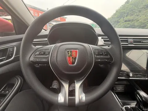 Roewe i5