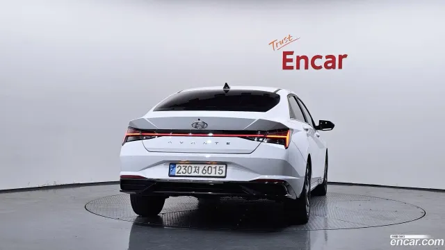 Hyundai Elantra (Avante)