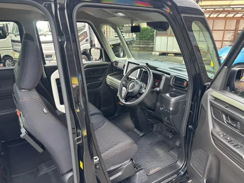 Suzuki Spacia Gear