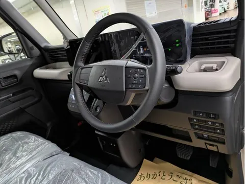 Mitsubishi Delica Mini
