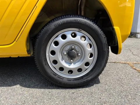 Daihatsu Naked