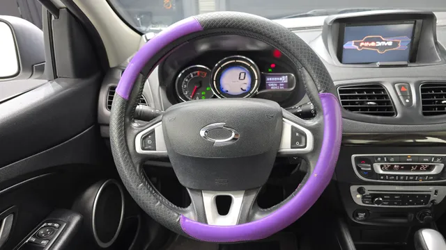 Renault SM3