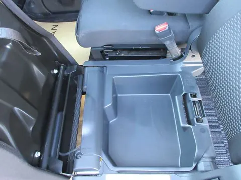 Toyota Pixis Mega