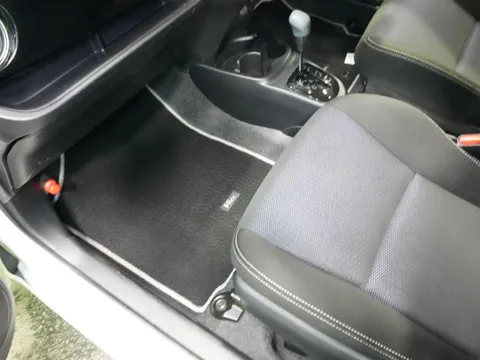 Toyota Yaris (Vitz)