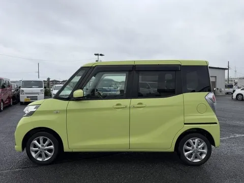 Nissan Dayz Roox