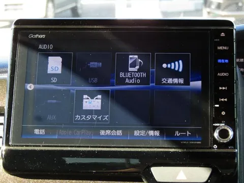 Honda N-BOX Custom