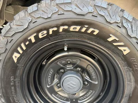 Suzuki Jimny Sierra