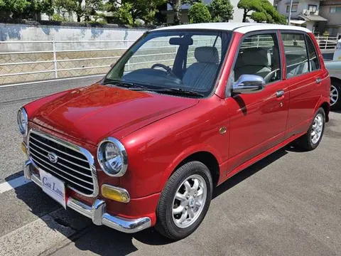 Daihatsu Mira Gino