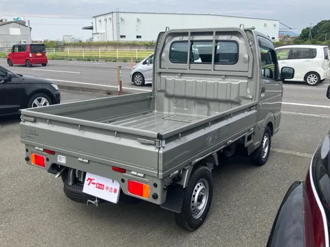 Nissan Clipper Truck