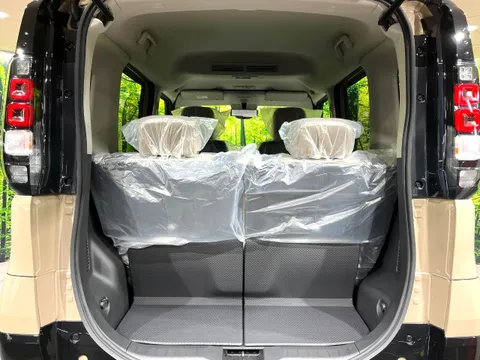 Mitsubishi Delica Mini