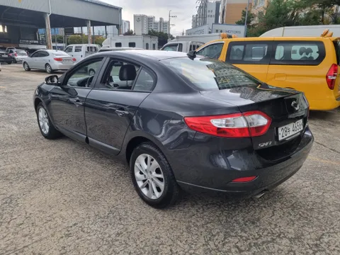 Renault SM3