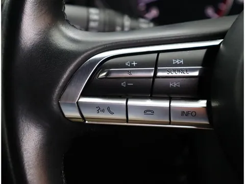 Mazda MAZDA3 Fastback