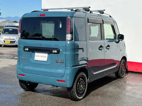 Suzuki Spacia Base