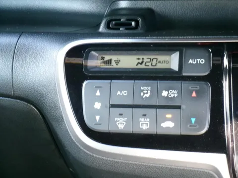Honda N-BOX Slash