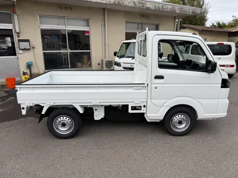 Nissan Clipper Truck