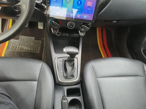 Kia K2