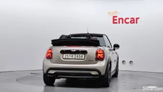 MINI Cooper Convertible