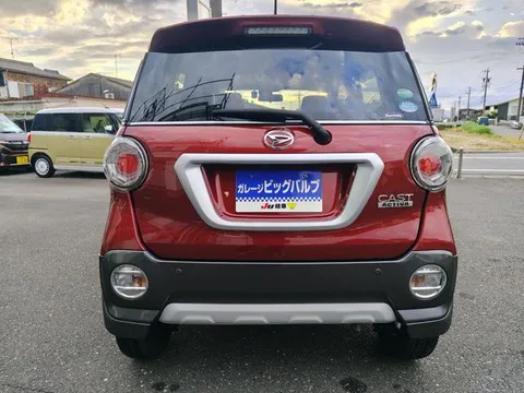 Daihatsu Cast