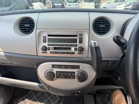 Daihatsu Move Latte