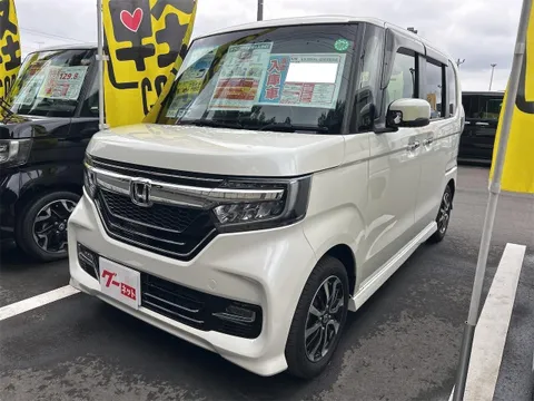 Honda N-BOX Custom
