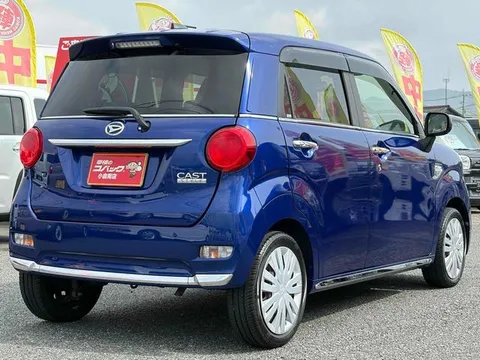 Daihatsu Cast
