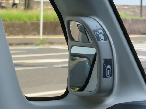 Honda N-BOX Slash