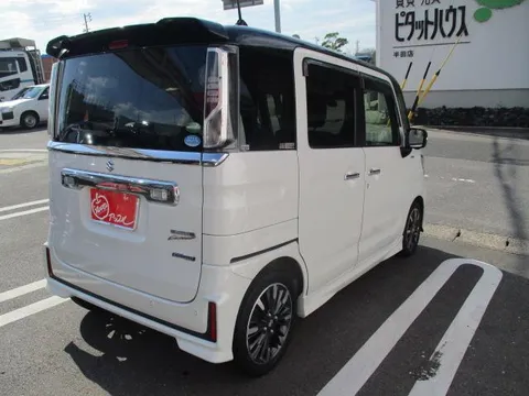 Suzuki Spacia Custom