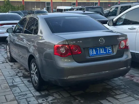 Volkswagen Sagitar
