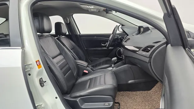 Renault SM3