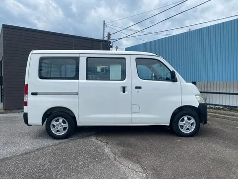 Toyota TownAce Van