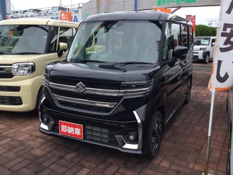 Suzuki Spacia Custom