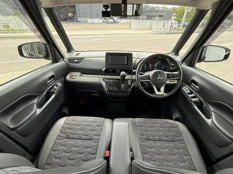 Mitsubishi Delica Mini