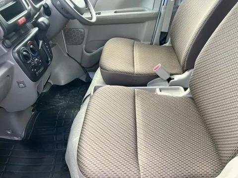 Mitsubishi Minicab Van
