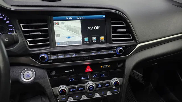 Hyundai Elantra (Avante)