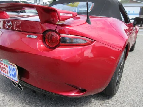 Mazda MX-5 (Roadster)
