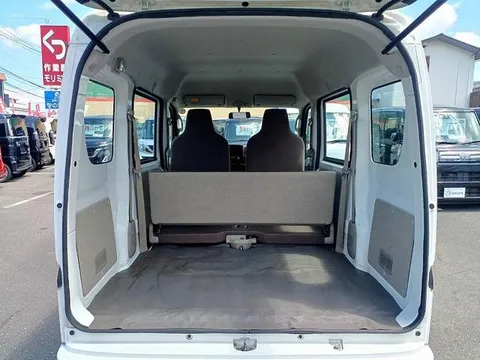 Nissan Clipper