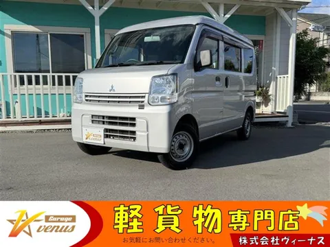 Mitsubishi Minicab Van