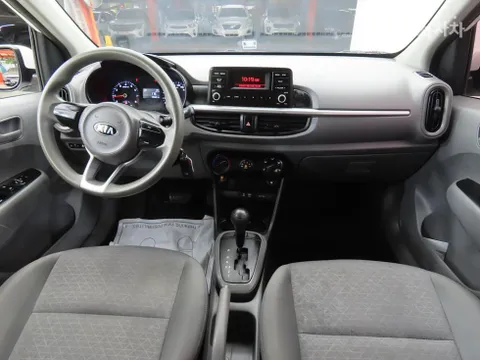 Kia Deluxe