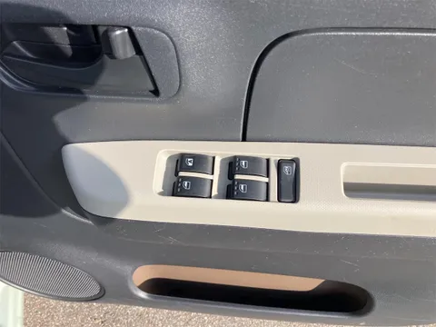 Daihatsu Mira Tocot