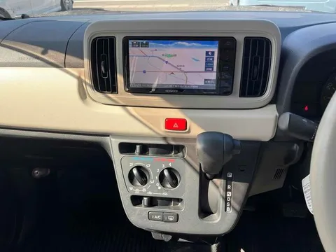 Daihatsu Mira Tocot