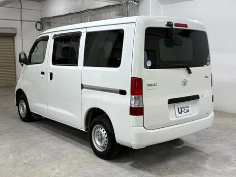 Toyota TownAce Van
