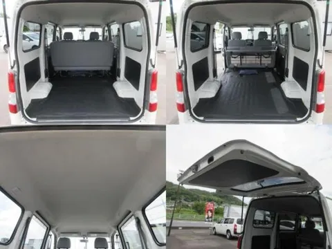 Toyota TownAce Van