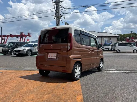 Suzuki Spacia