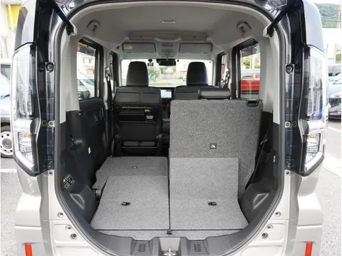 Suzuki Spacia Custom