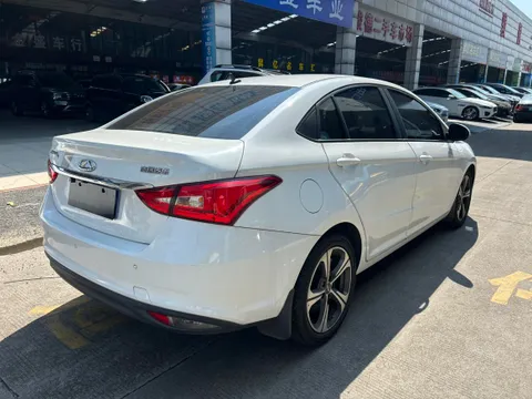 Chery Arrizo 5